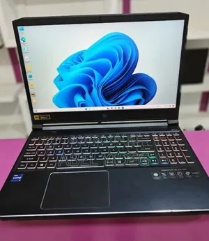 New Laptop Acer Predator Helios 300 16GB Intel Core I9 SSD 512GB