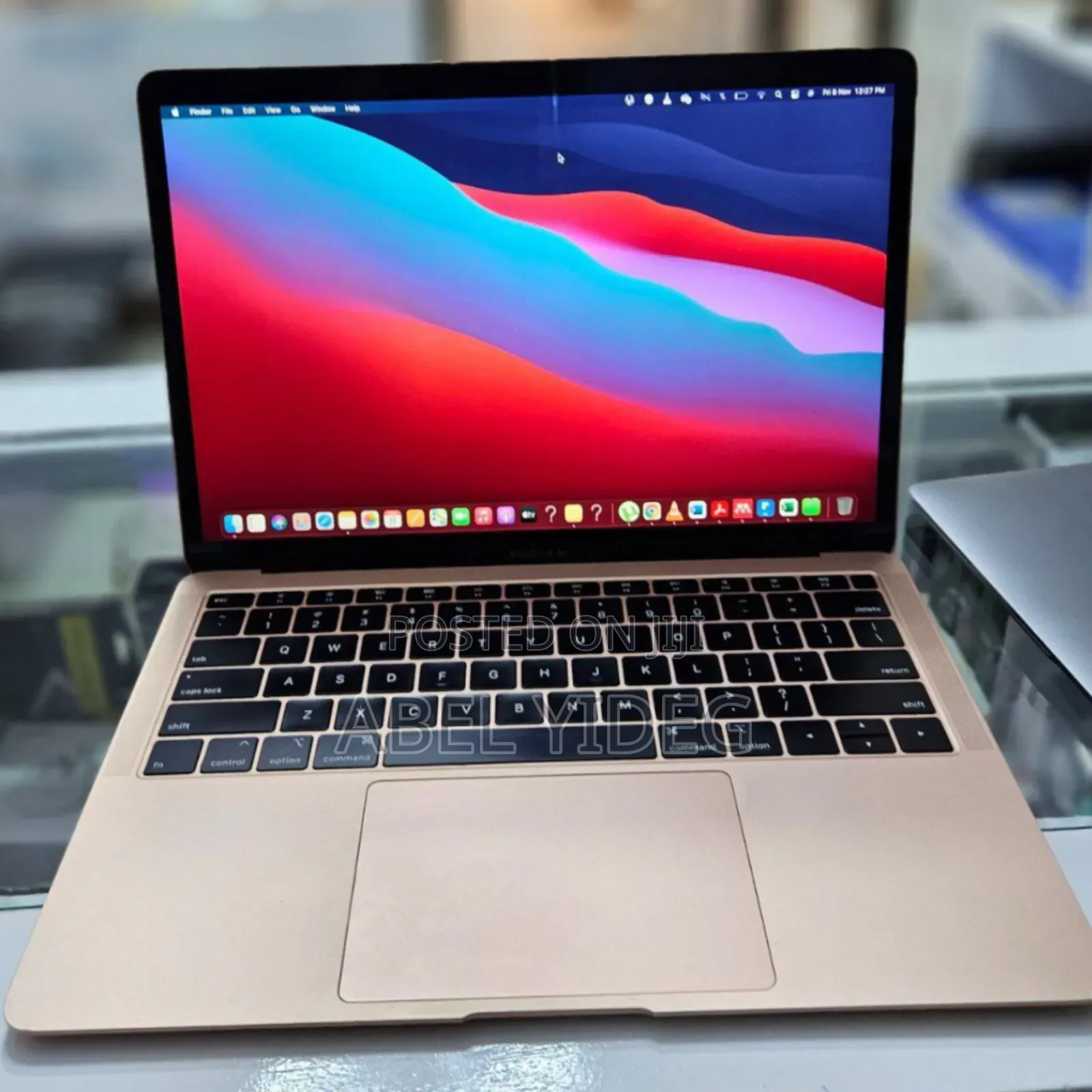 New Laptop Apple MacBook Air 2019 8GB Intel Core I5 SSD 256GB