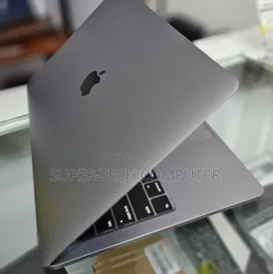 New Laptop Apple MacBook Pro 2019 8GB Intel Core I5 SSD 256GB
