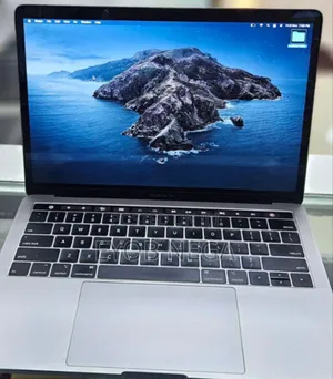 New Laptop Apple MacBook Pro 2020 8GB Intel Core I5 SSD 256GB