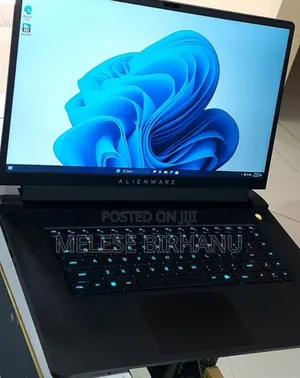 New Laptop Alienware Area-51m 16GB AMD Ryzen 9 SSD 512GB