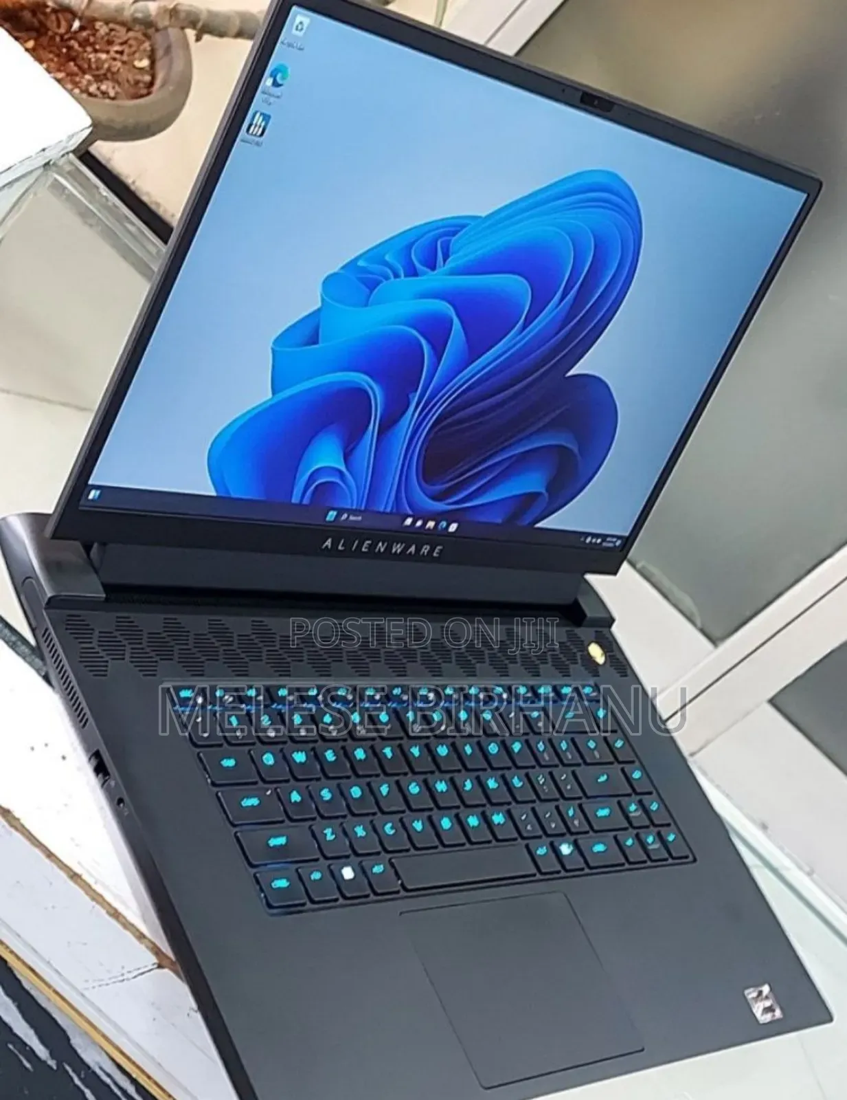 New Laptop Alienware Area-51m 16GB AMD Ryzen 9 SSD 512GB
