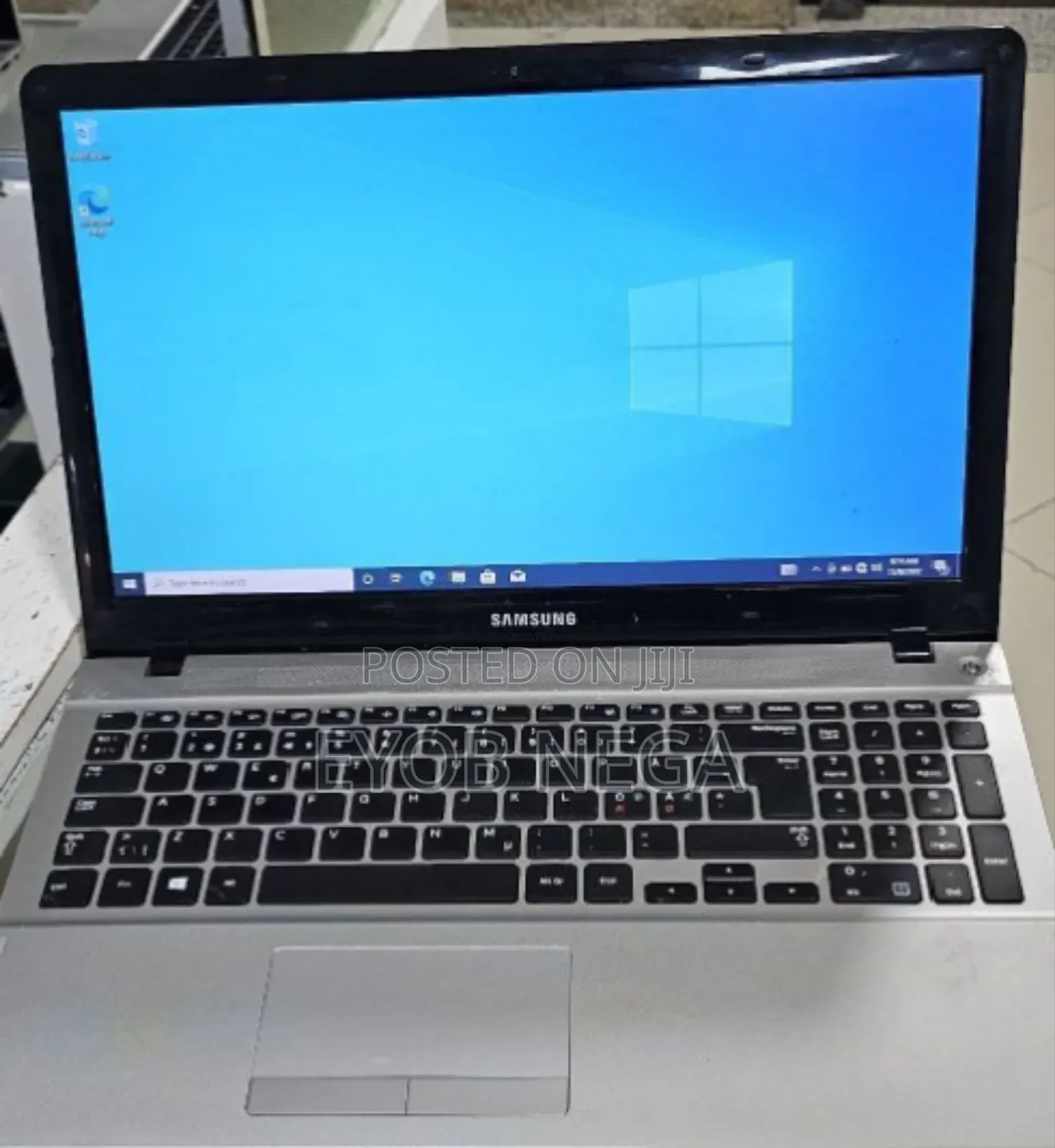 New Laptop Samsung 8GB Intel Core I5 HDD 1T