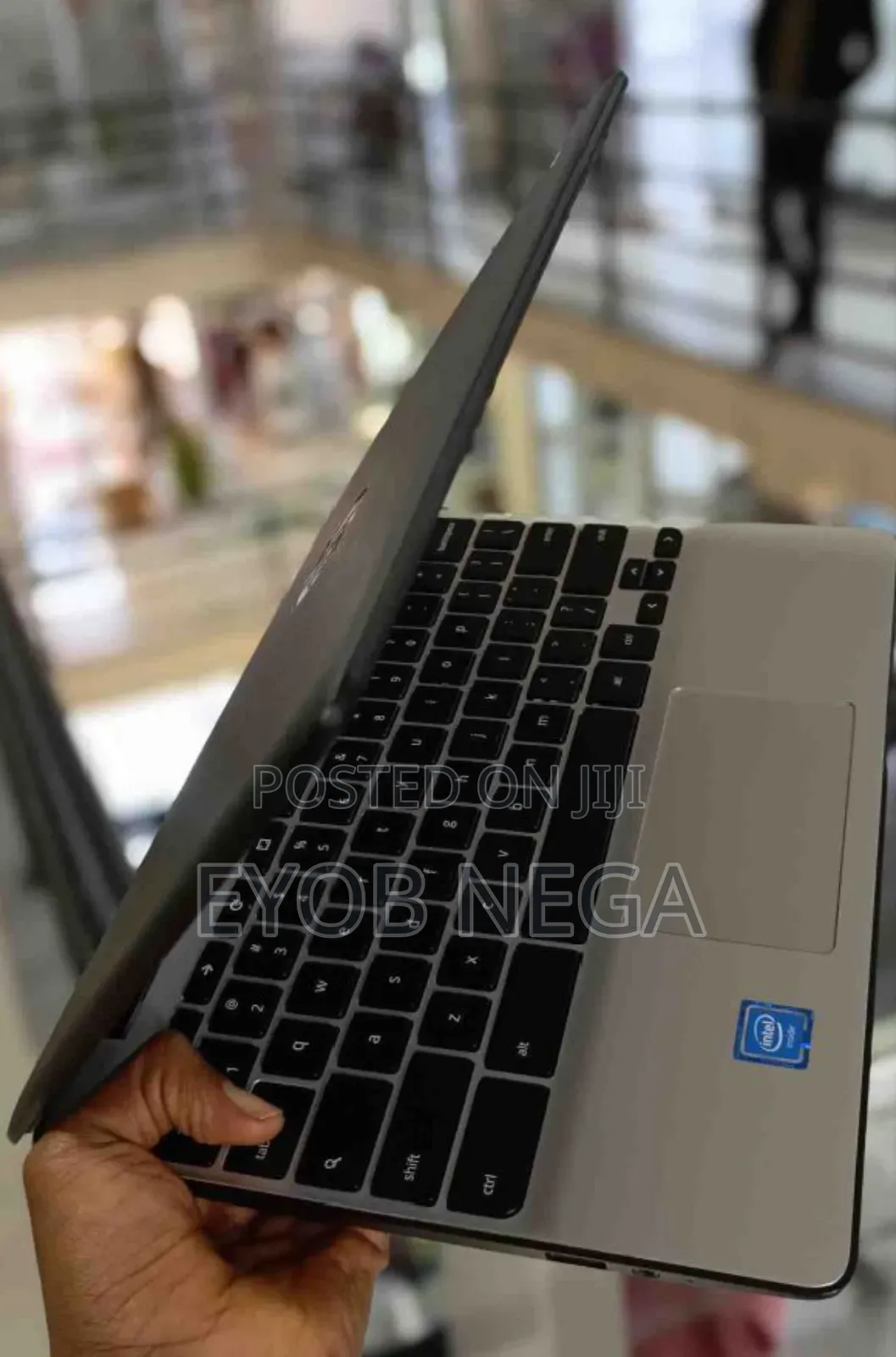 Laptop HP Chromebook X2 4GB Intel SSD 32GB