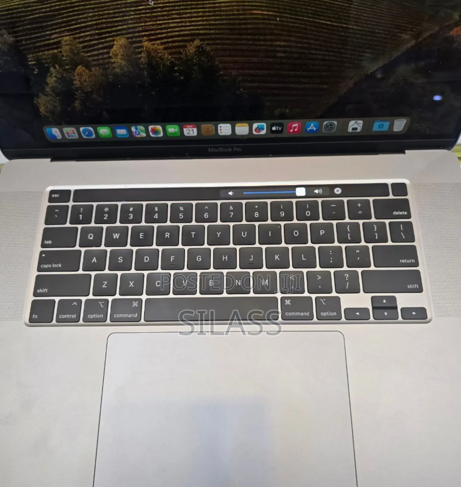 New Laptop Apple MacBook Pro 2019 32GB Intel Core I9 SSD 1T