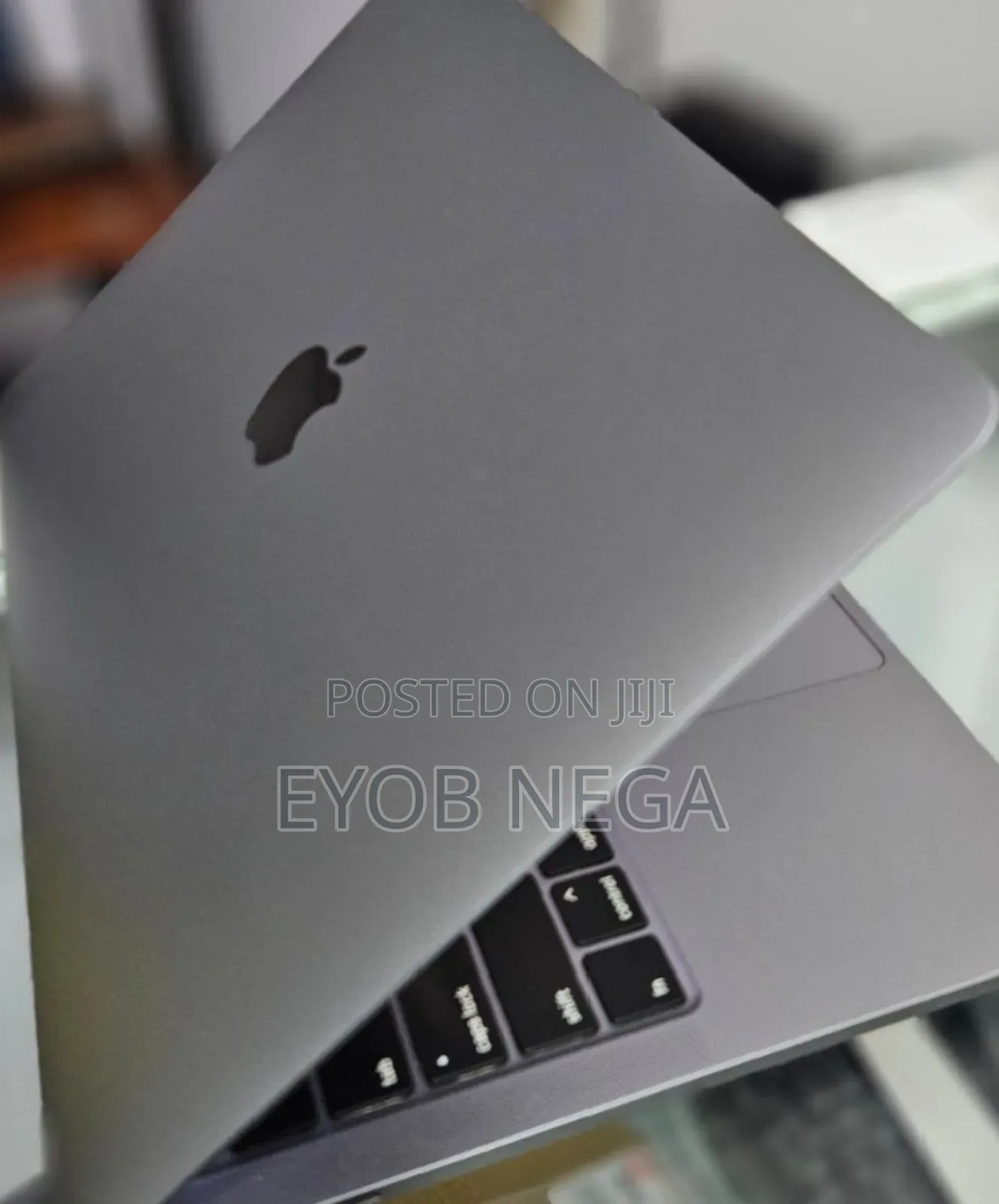 New Laptop Apple MacBook Pro 2019 8GB Intel Core I5 SSD 256GB