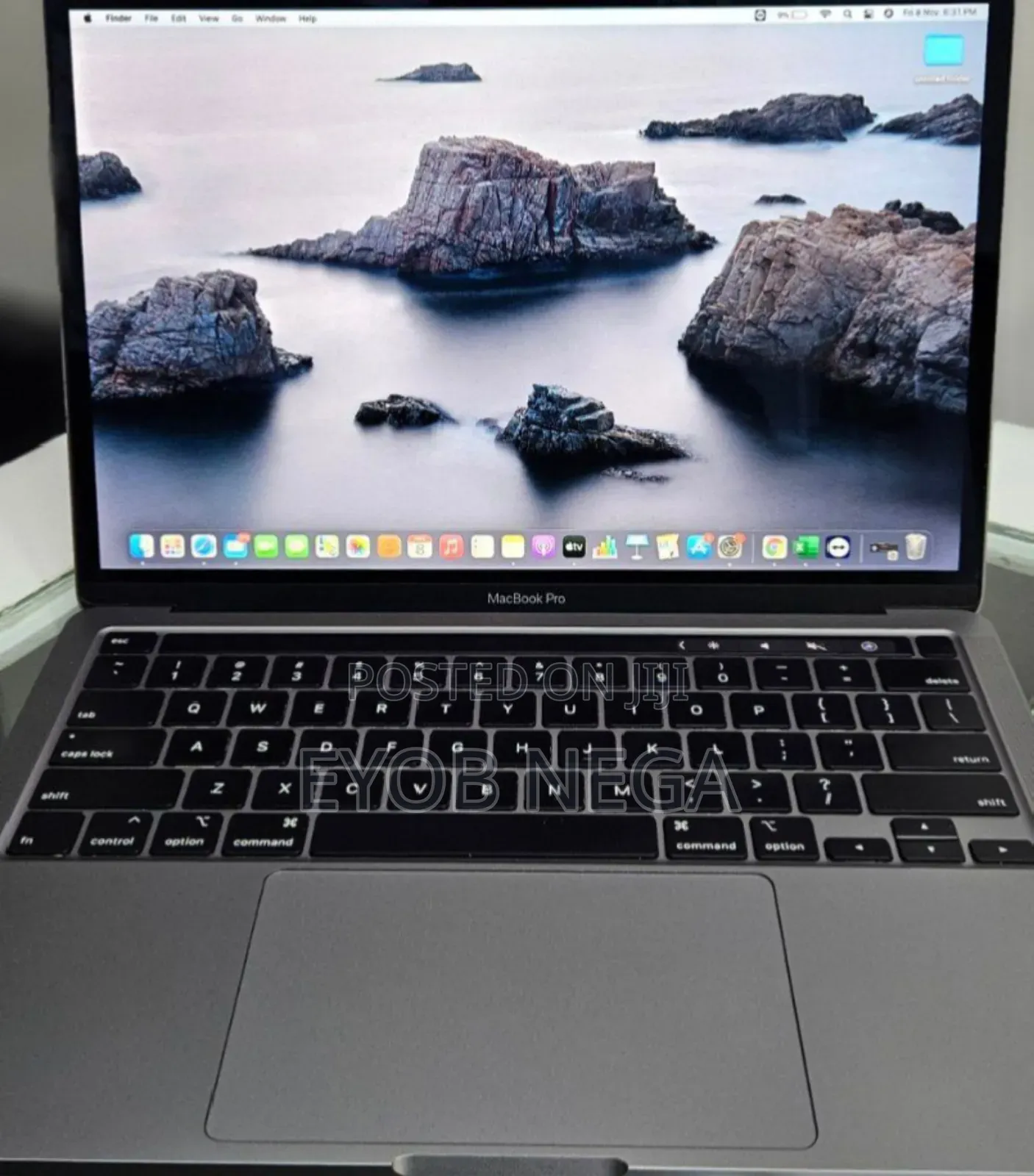 New Laptop Apple MacBook Pro 2019 8GB Intel Core I5 SSD 256GB
