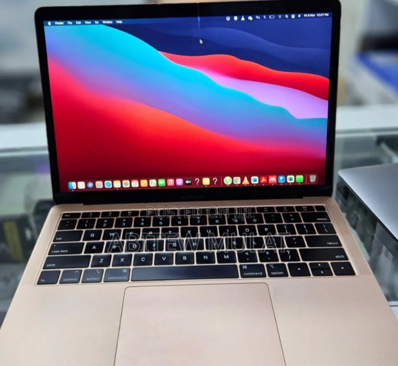 New Laptop Apple MacBook Air 2019 8GB Intel Core I5 SSD 256GB