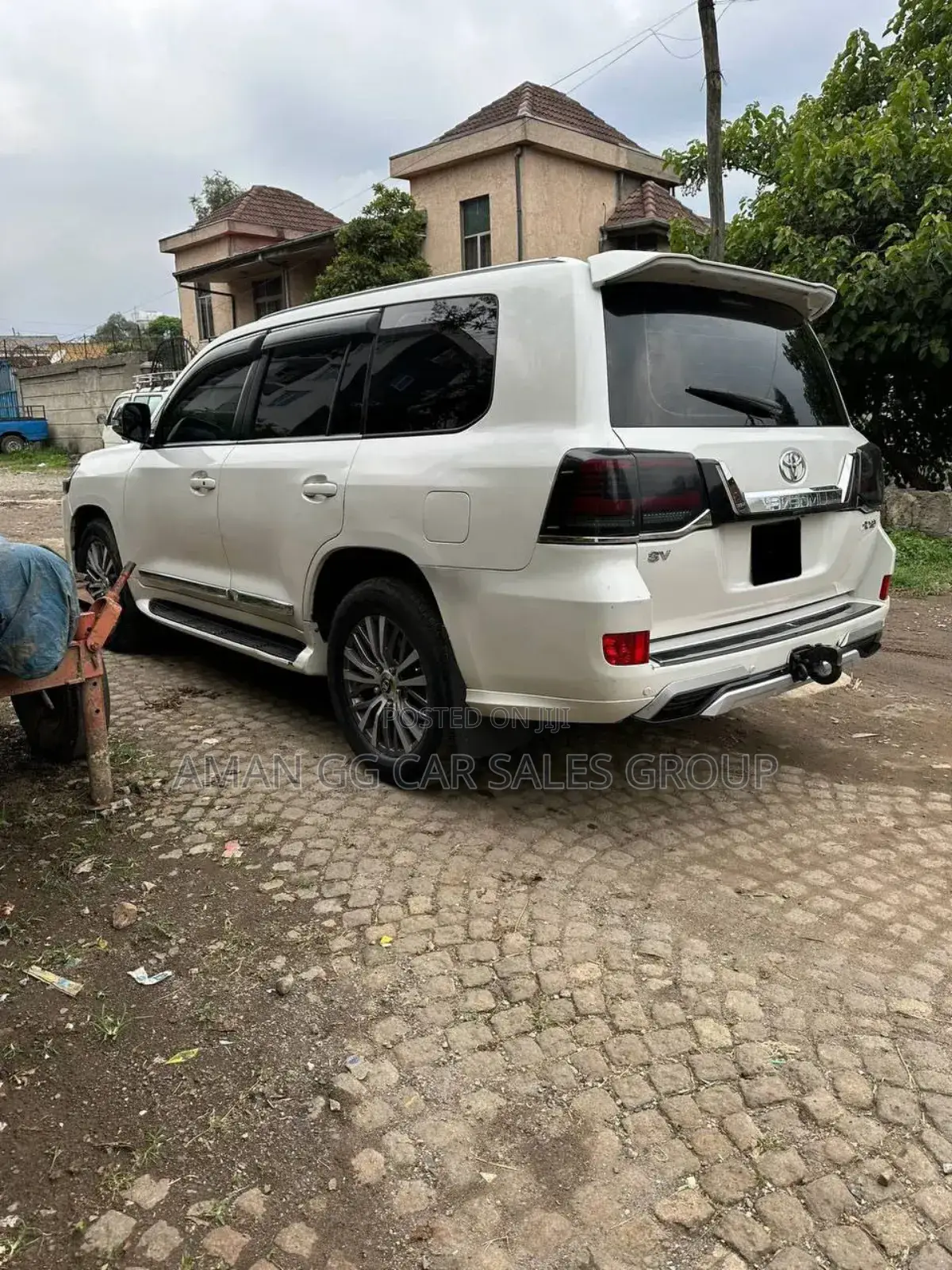 Toyota Land Cruiser 2012 White