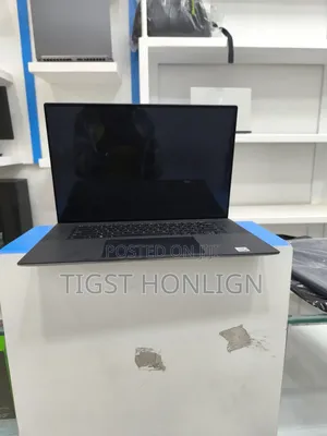 New Laptop Dell Precision 15 3520 16GB Intel Core I5 SSD 512GB