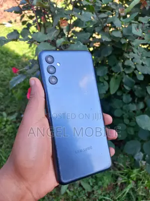 Photo - Samsung Galaxy M13 (India) 128 GB Black