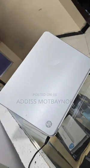 New Laptop HP Spectre 4GB Intel Core I5 SSD 128GB
