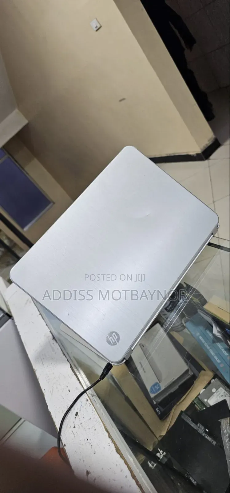 New Laptop HP Spectre 4GB Intel Core I5 SSD 128GB