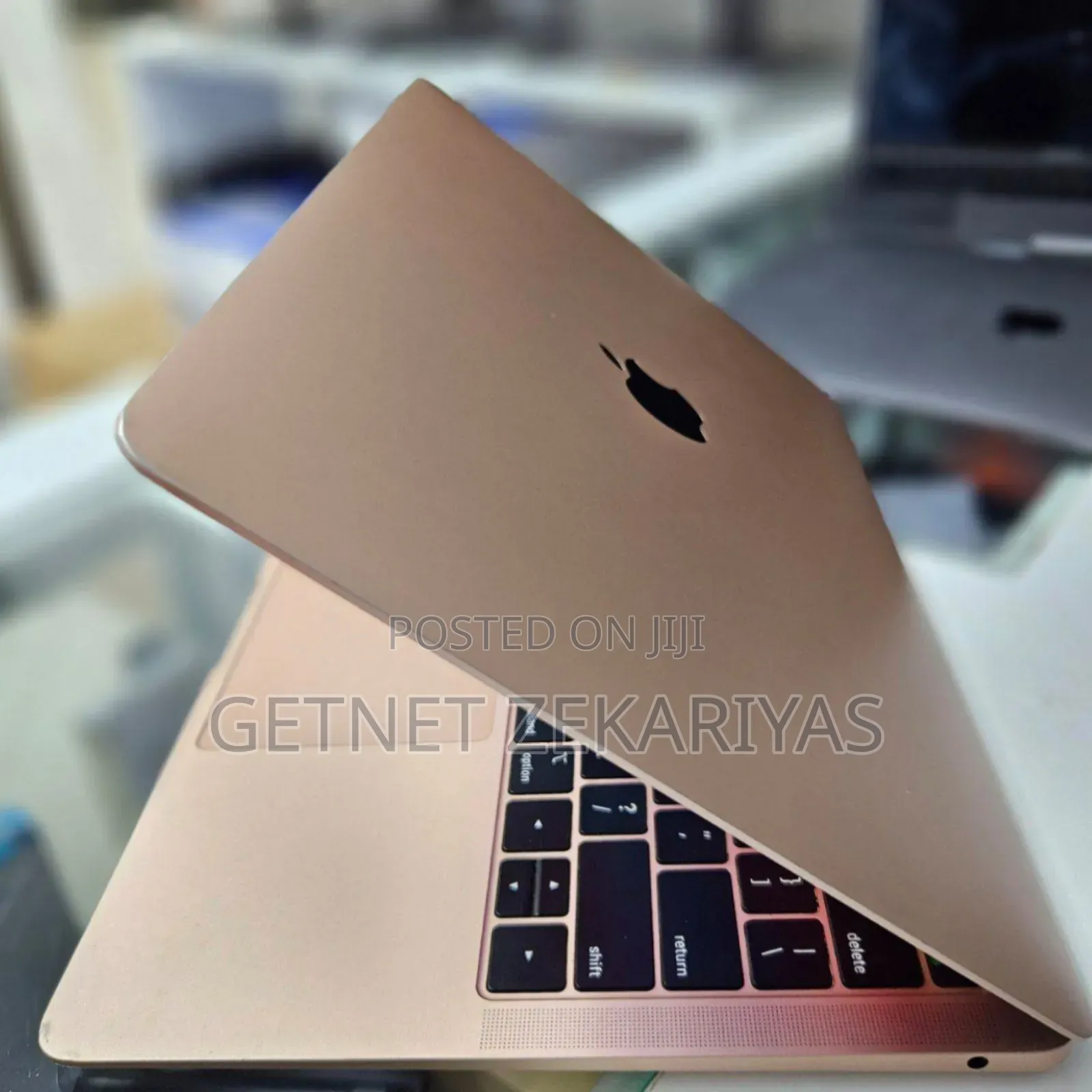 New Laptop Apple MacBook Air 2019 8GB Intel Core I5 SSD 256GB