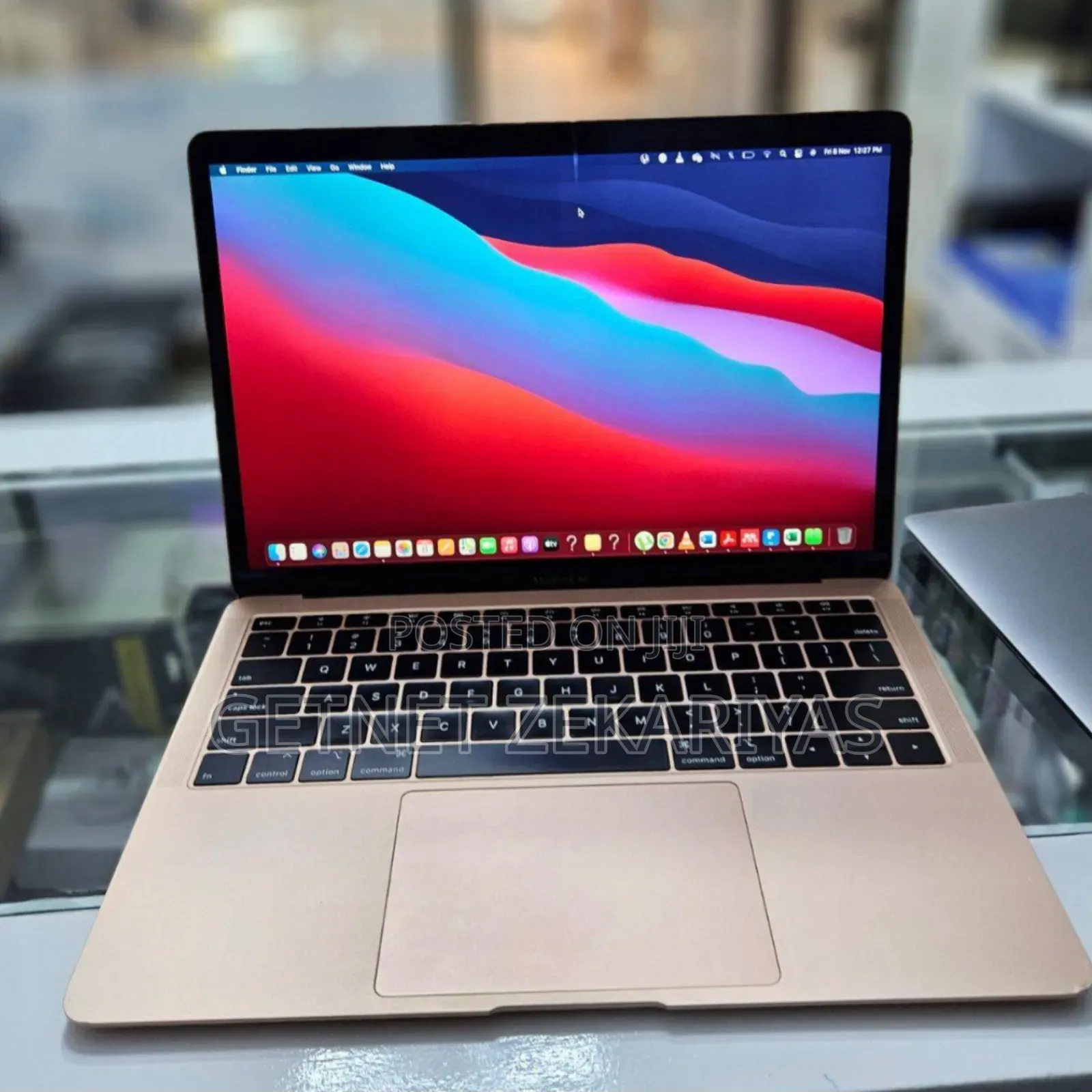 New Laptop Apple MacBook Air 2019 8GB Intel Core I5 SSD 256GB