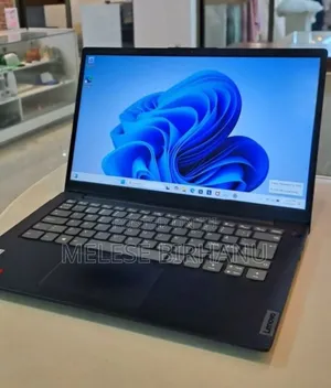 New Laptop Lenovo IdeaPad 300 8GB AMD Ryzen 3 SSD 256GB