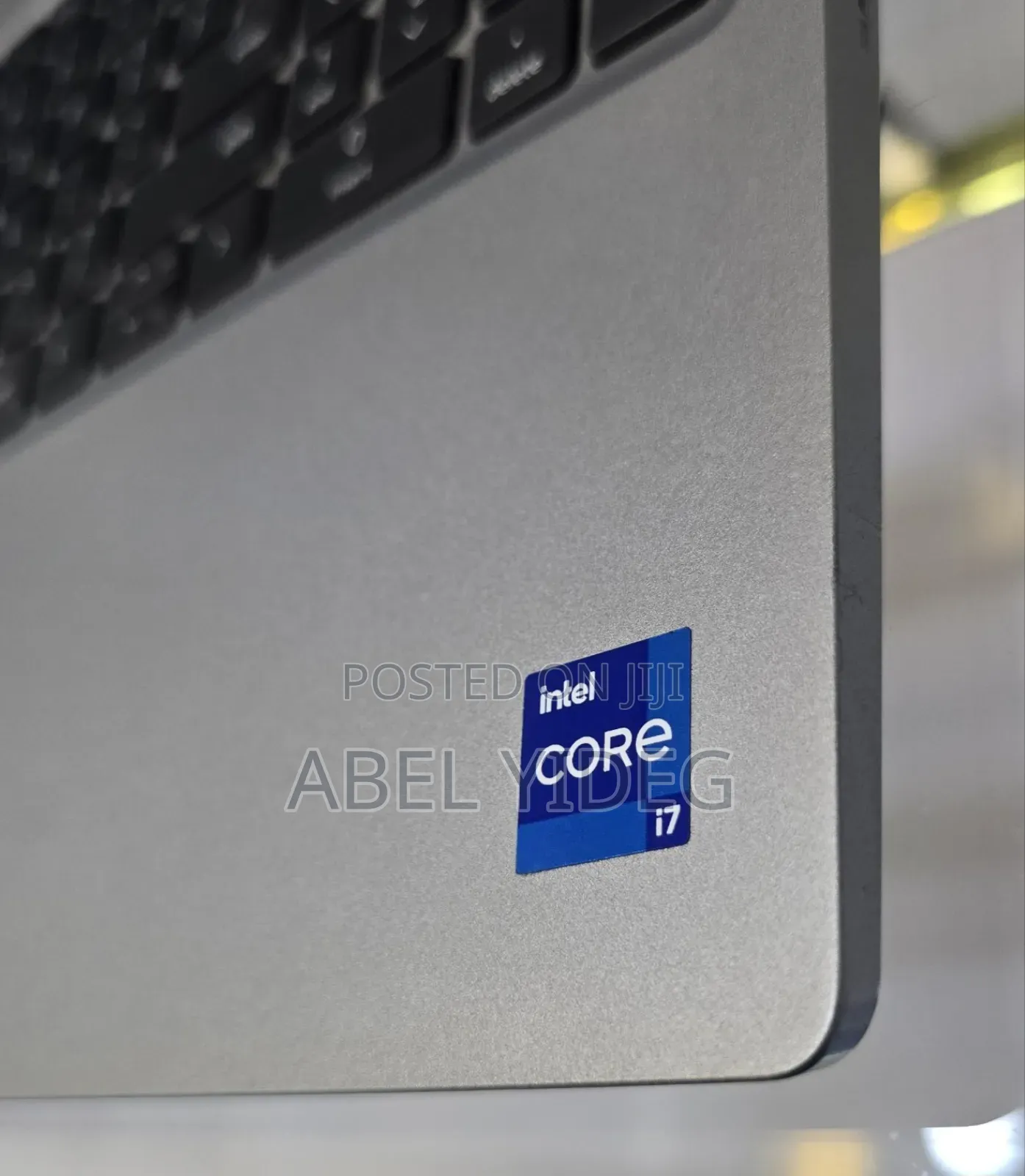 New Laptop Dell Precision 3561 16GB Intel Core I7 SSD 256GB