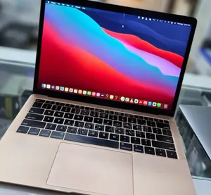New Laptop Apple MacBook Air 2019 8GB Intel Core I5 SSD 256GB