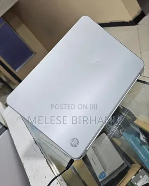 New Laptop HP Spectre 4GB Intel Core I5 SSD 128GB