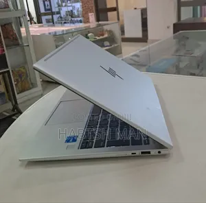New Laptop HP EliteBook 830 G9 16GB Intel Core I5 SSD 512GB