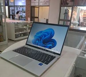 New Laptop HP EliteBook 830 G9 16GB Intel Core I5 SSD 512GB