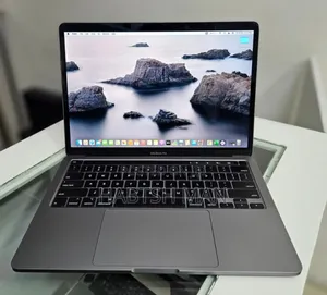 Photo - New Laptop Apple MacBook Pro 2019 8GB Intel Core I7 SSD 256GB