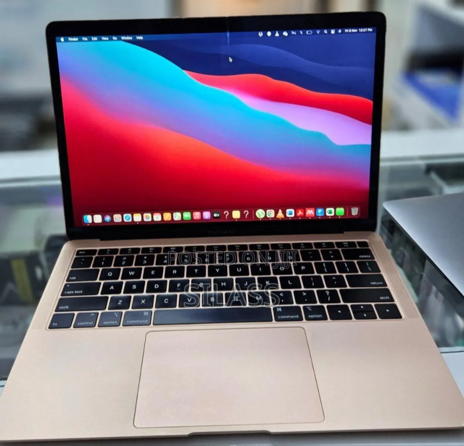 New Laptop Apple MacBook Air 2019 8GB Intel Core I5 SSD 256GB