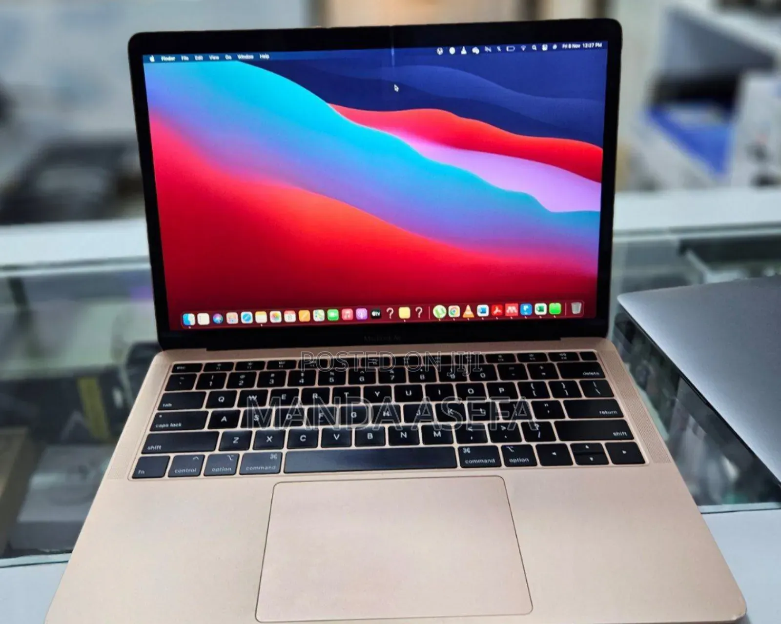 New Laptop Apple MacBook Air 2019 8GB Intel Core I5 SSD 256GB