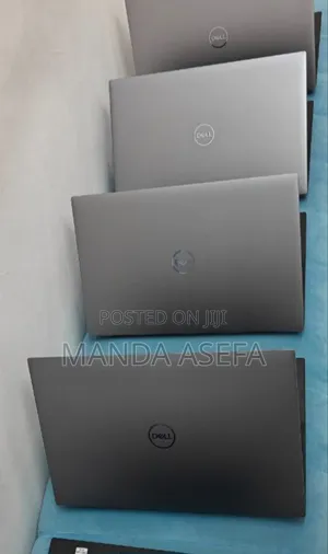 New Laptop Dell 16GB Intel Core I5 SSD 512GB