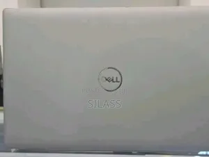 New Laptop Dell Precision 3561 16GB Intel Core I7 SSD 256GB