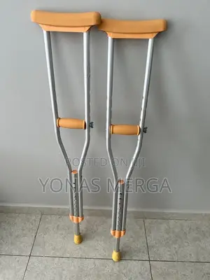 Photo - Crutch for 2side.Self Run Crutches\Crutches Rubber/Bilateral