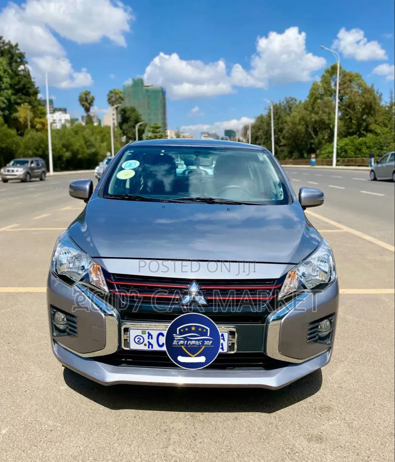 Mitsubishi Attrage 2022 Silver