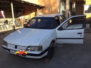 Peugeot 405 Break 1989 White