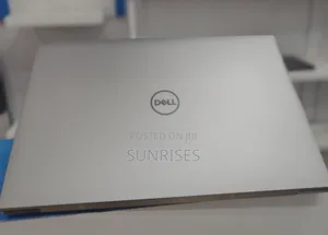 Photo - New Laptop Dell Precision 5540 16GB Intel Core I5 SSD 512GB