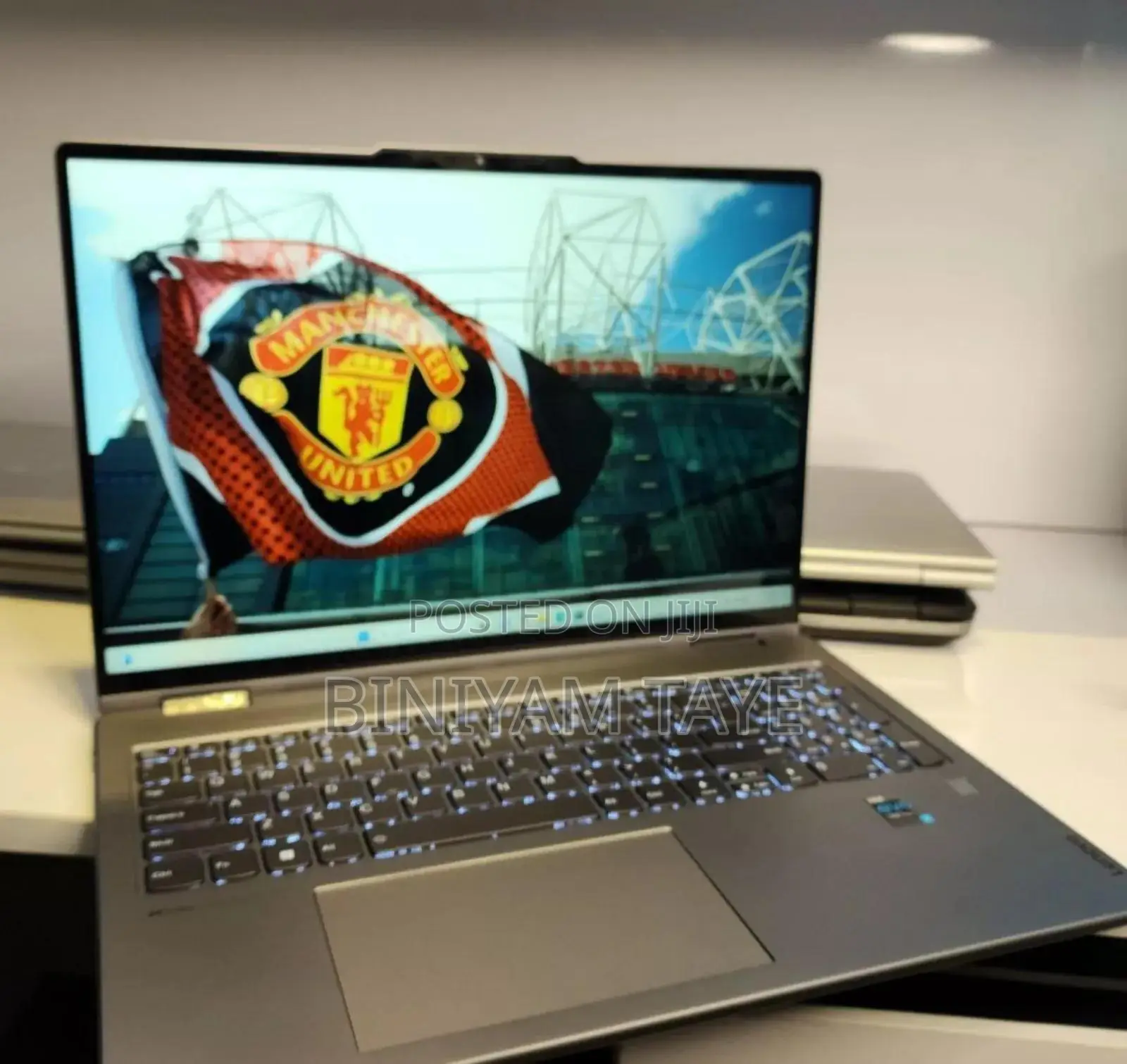 New Laptop Lenovo IdeaPad Yoga 13 16GB Intel Core I7 SSD 512GB