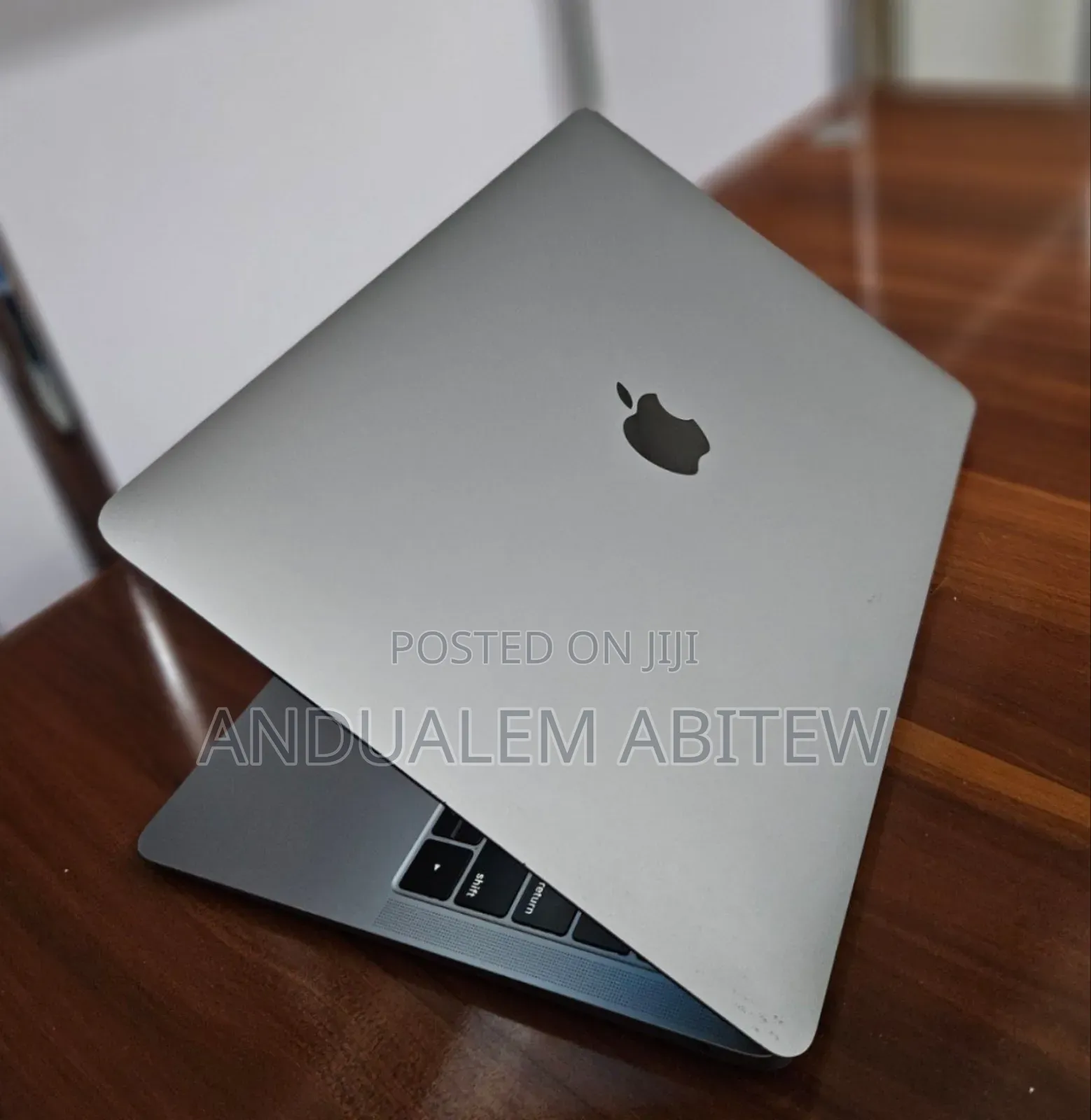 New Laptop Apple MacBook Air 2019 8GB Intel Core I5 SSD 128GB