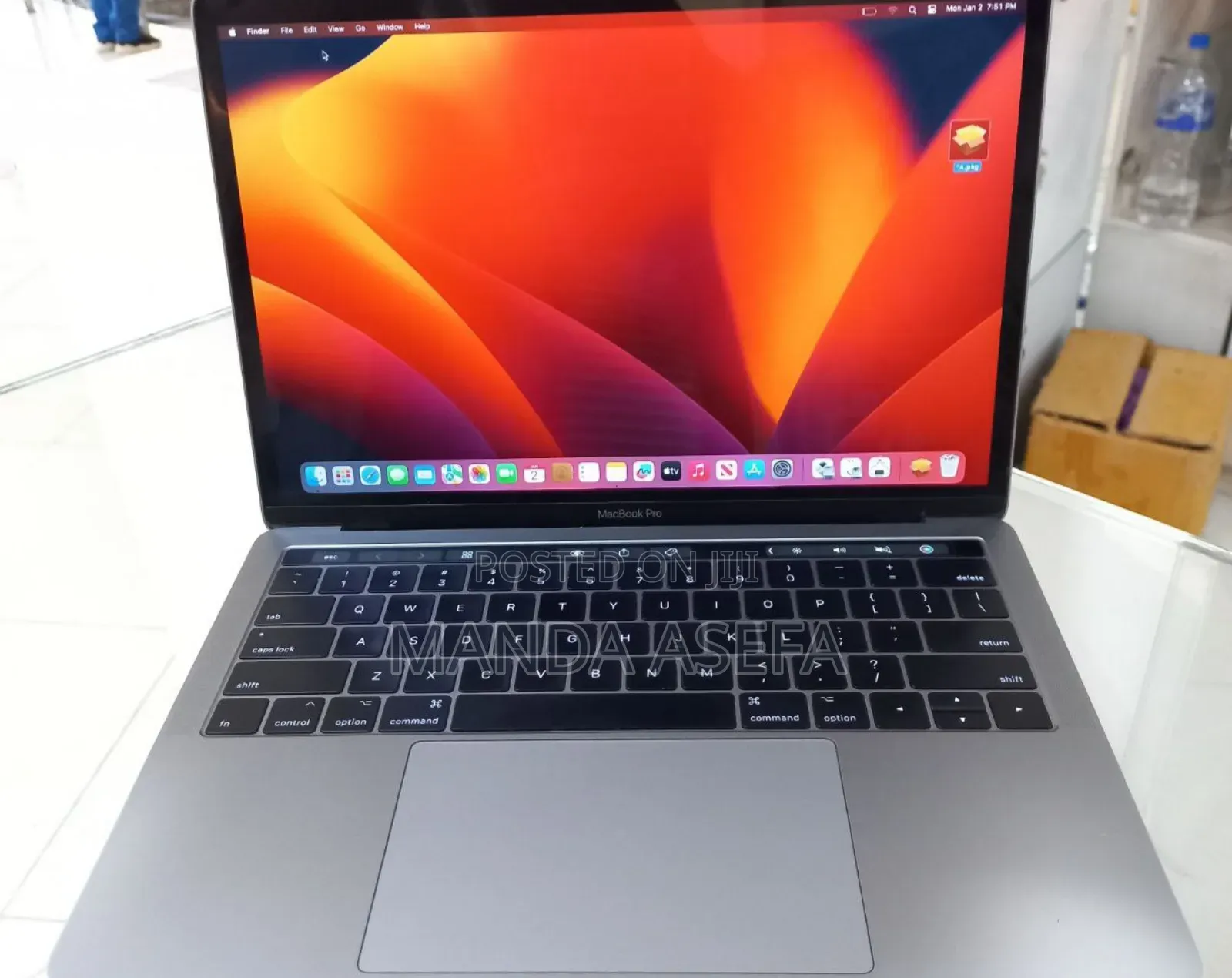New Laptop Apple MacBook Pro 2019 8GB Intel Core I5 SSD 256GB