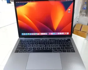 Photo - New Laptop Apple MacBook Pro 2019 8GB Intel Core I5 SSD 256GB