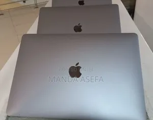 New Laptop Apple MacBook Pro 2019 8GB Intel Core I5 SSD 256GB