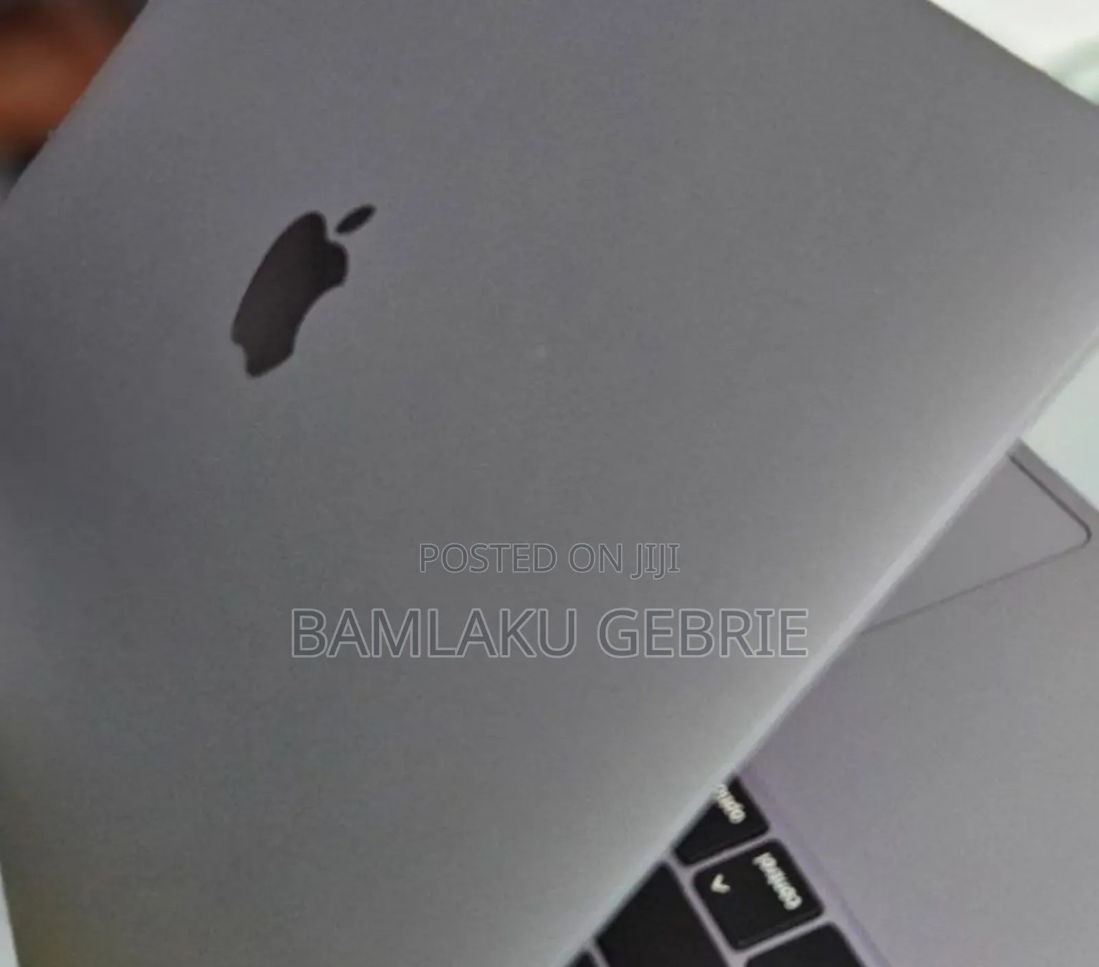 New Laptop Apple MacBook Pro 2019 8GB Intel Core I5 SSD 256GB