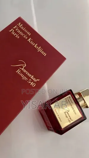 Photo - Baccarat Rouge Perfume