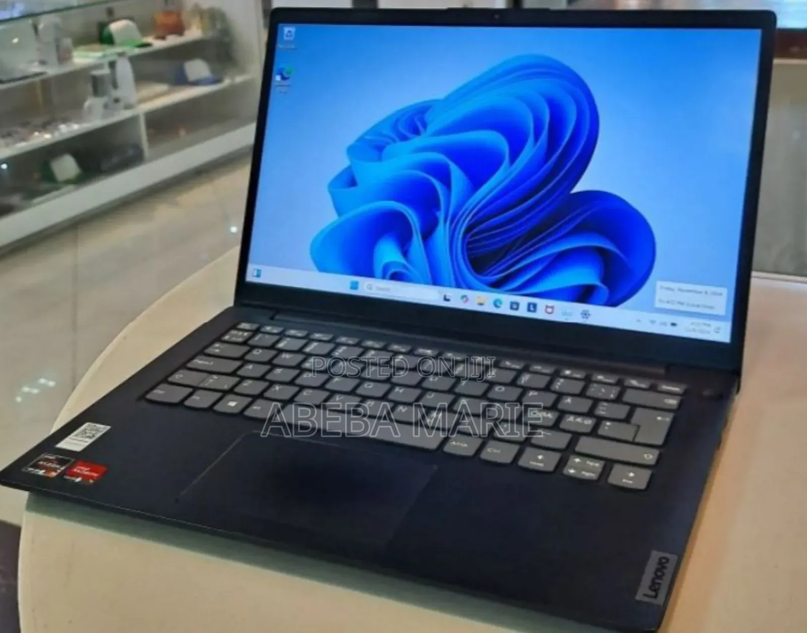 New Laptop Lenovo Ideapad 3 8GB AMD Ryzen 3 SSD 256GB