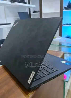 New Laptop Lenovo ThinkPad E14 Gen 4 16GB Intel Core I7 SSD 512GB