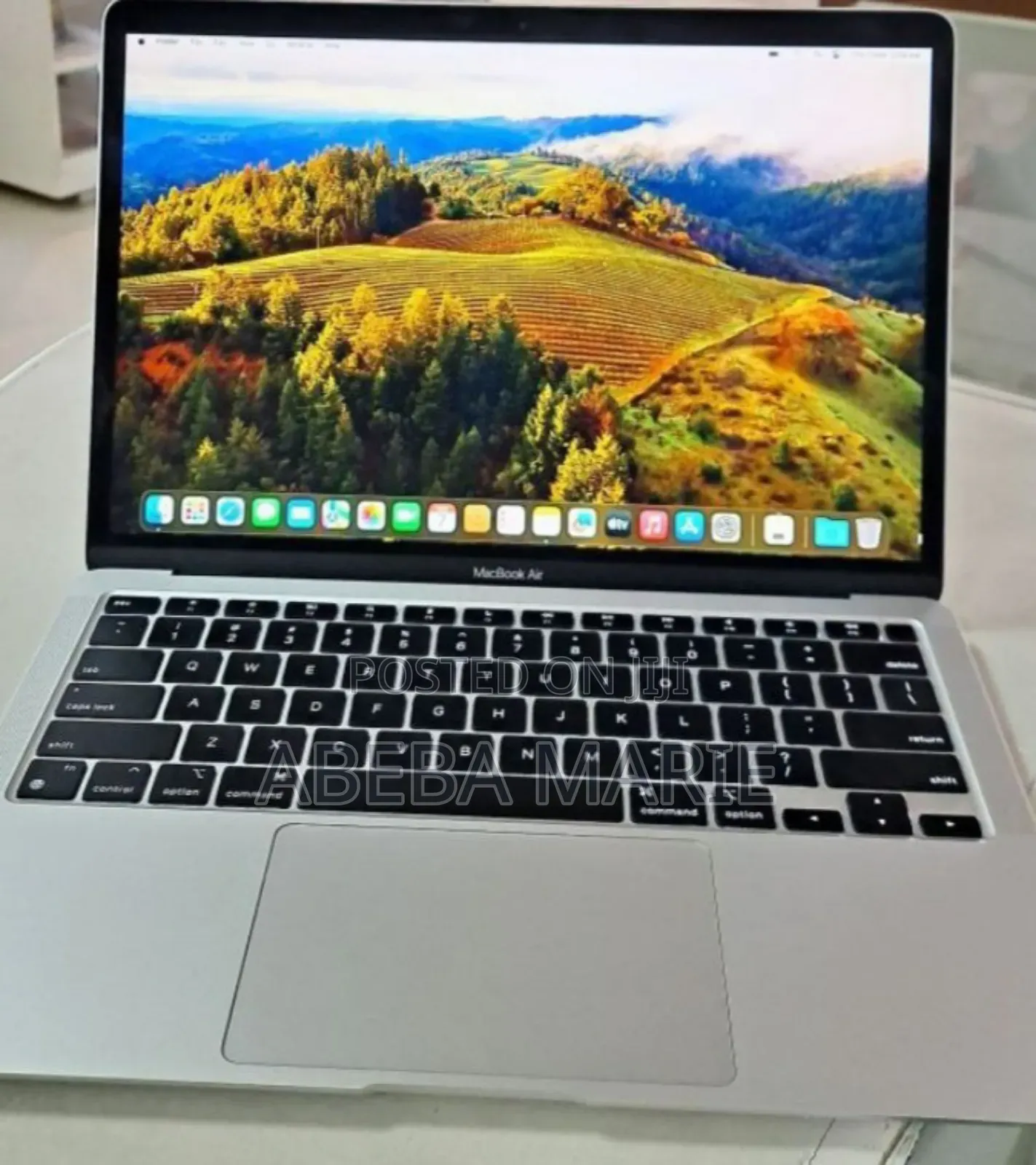 New Laptop Apple MacBook Air 2020 M1 8GB Apple M1 SSD 256GB