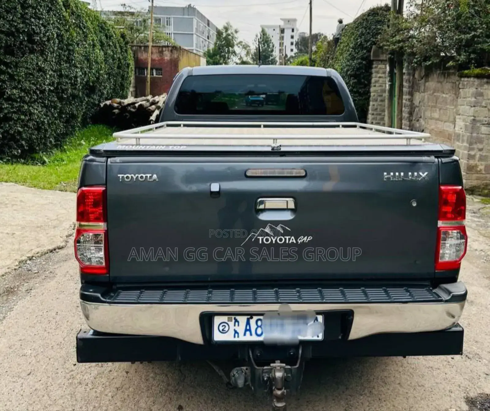 Toyota Hilux 2013 Blue