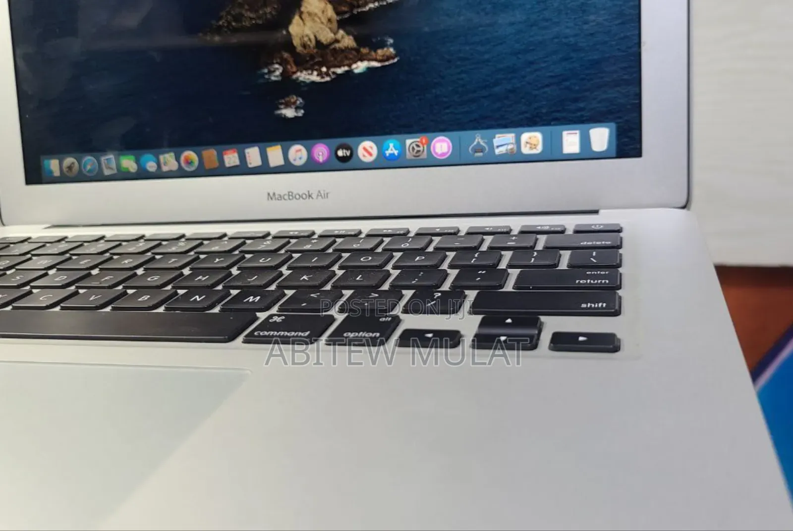 New Laptop Apple MacBook Air 2015 8GB Intel Core I5 SSD 256GB