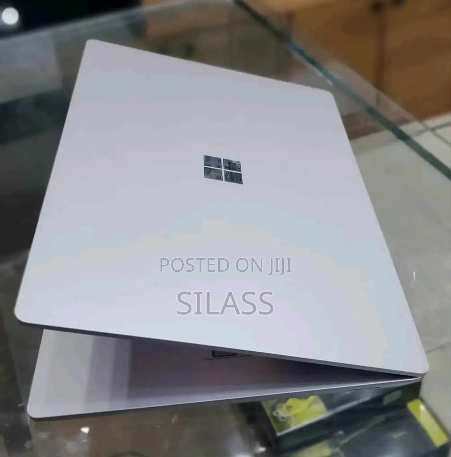 New Laptop Microsoft Surface 8GB AMD Ryzen 7 SSD 512GB