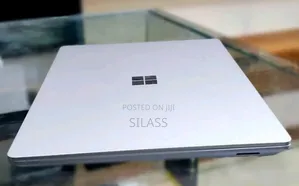 New Laptop Microsoft Surface 8GB AMD Ryzen 7 SSD 512GB