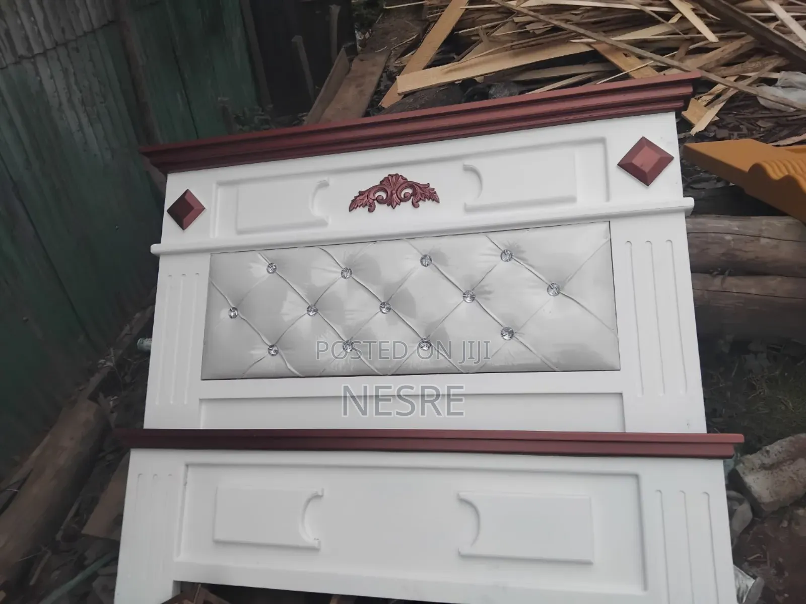 በአይነታቸው ልዩ የሆኑ ውበት፤
ጥራት እና ምቾትን የተላበሱ የአልጋ ምርቶችን 
እጅግ ተመጣጣኝ