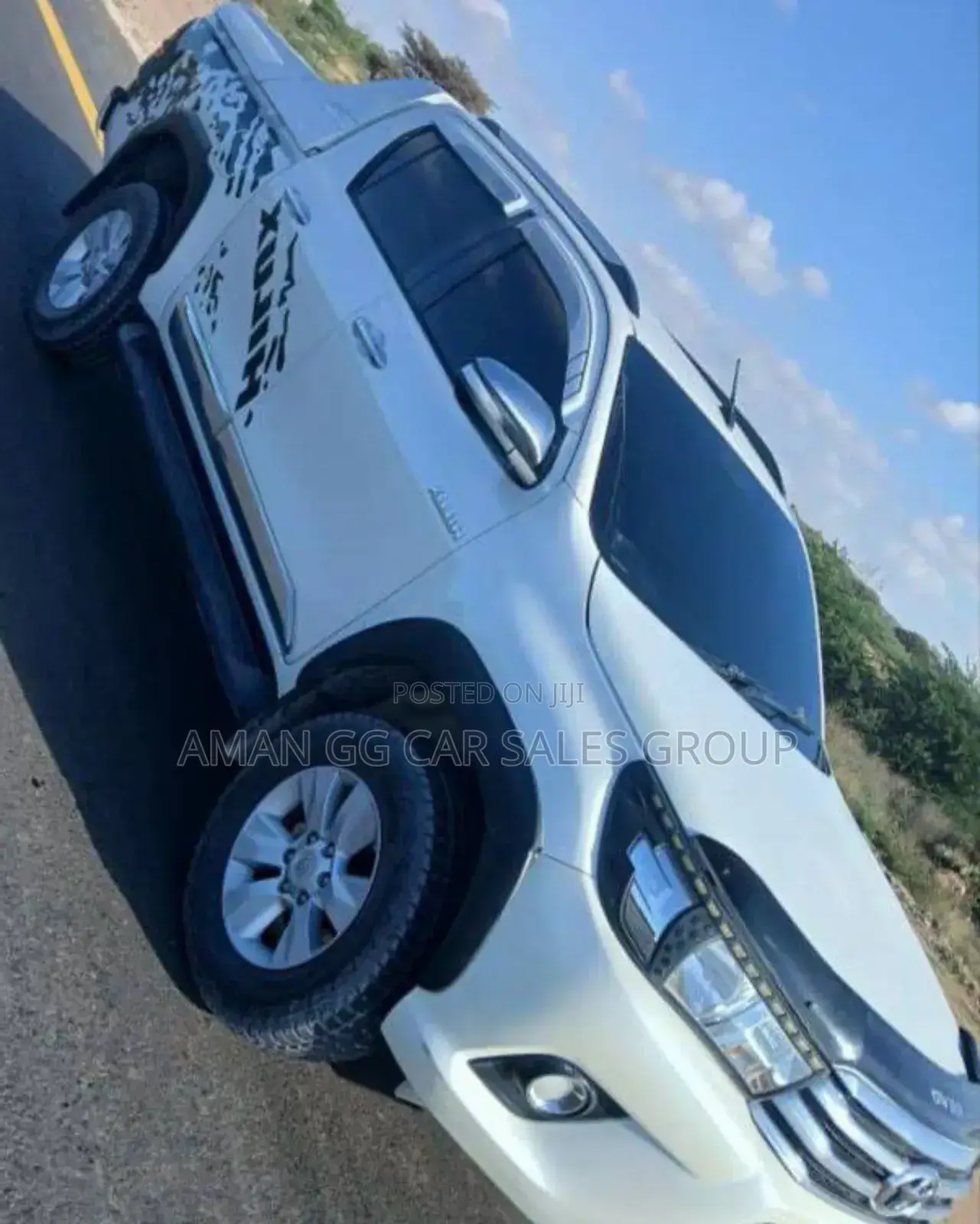Toyota Hilux 2019 White